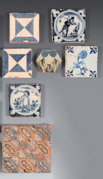 ESPAGNE. 4 carreaux muraux SPAIN. 4 wall tiles, one large one of which is ceramic,...
